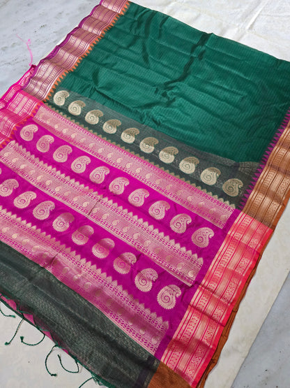 reen and pink Ganga Jamuna Border Silk Kota Gadwal Saree with a contrast brocade blouse