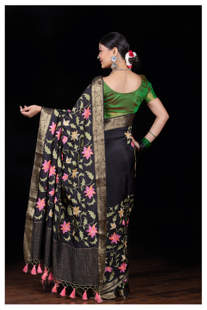 Black crepe embroidary saree with banarsi border