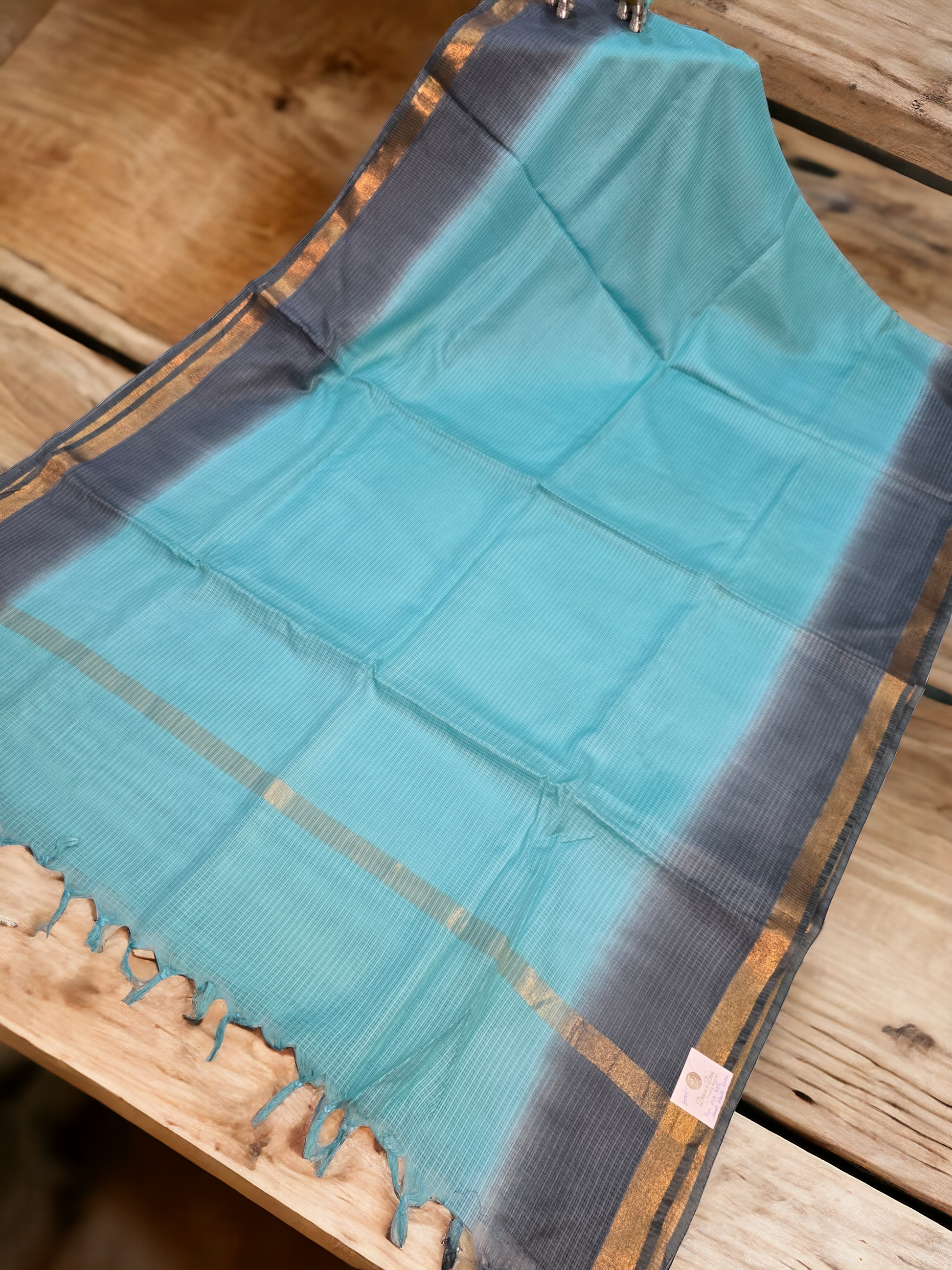 kota saree with zari border