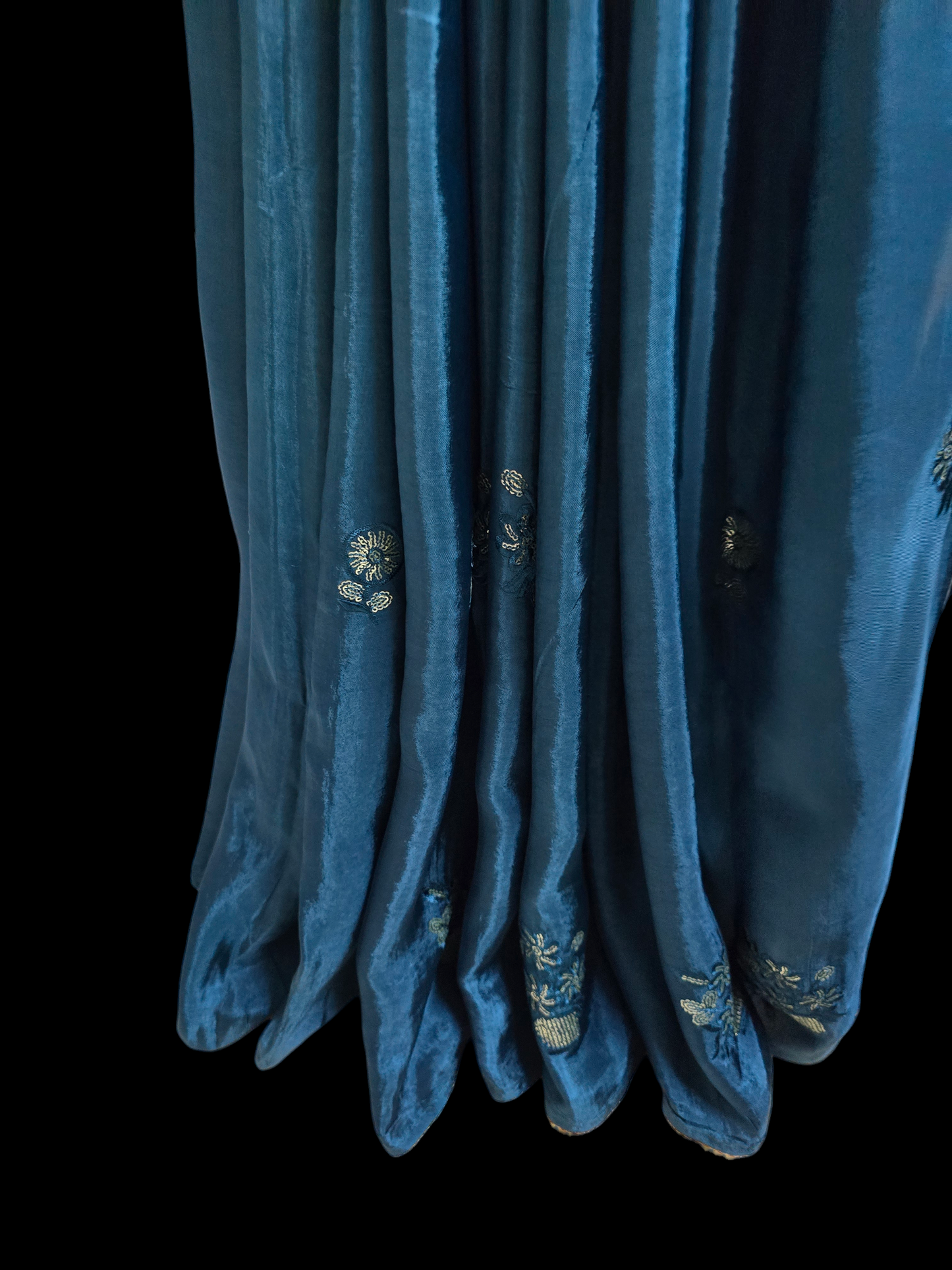 Blue colour ombre dyed russian crepe saree